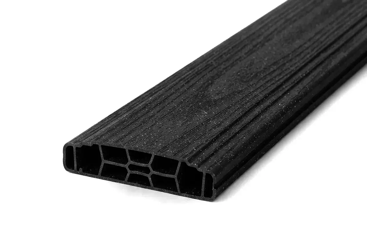 Crna PVC letvica
